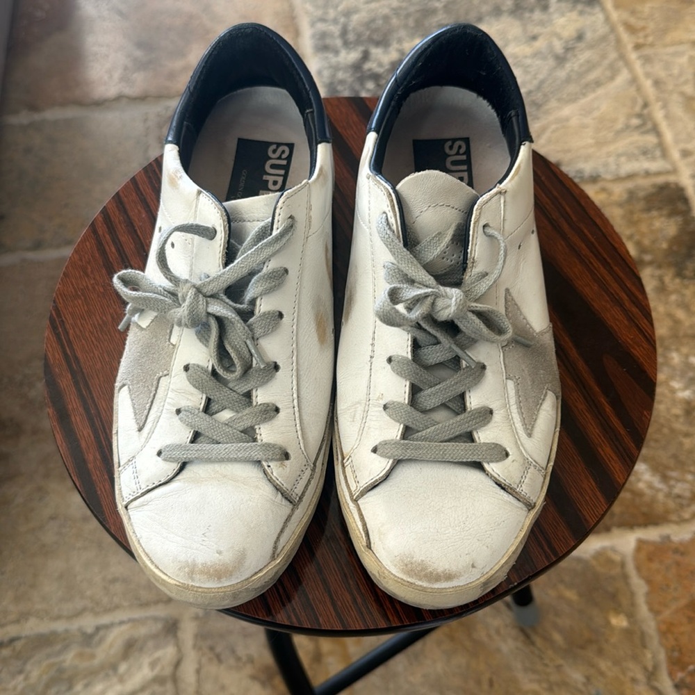 Golden goose superstar sneaker